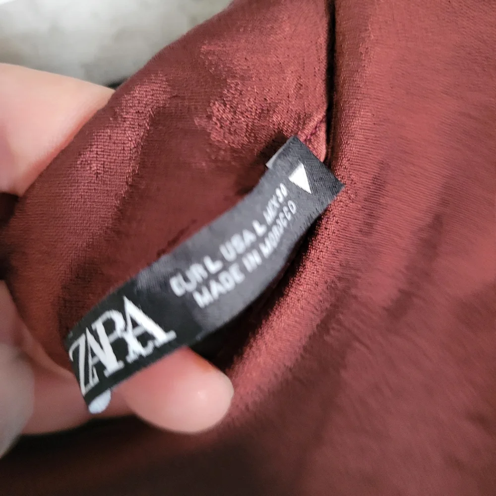 Zara size Large burgundy long sleeve‎   mini shift dress